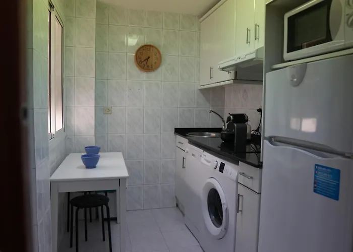 En La Romareda A 10 Min Del Centro En Tranvia - Alfonso